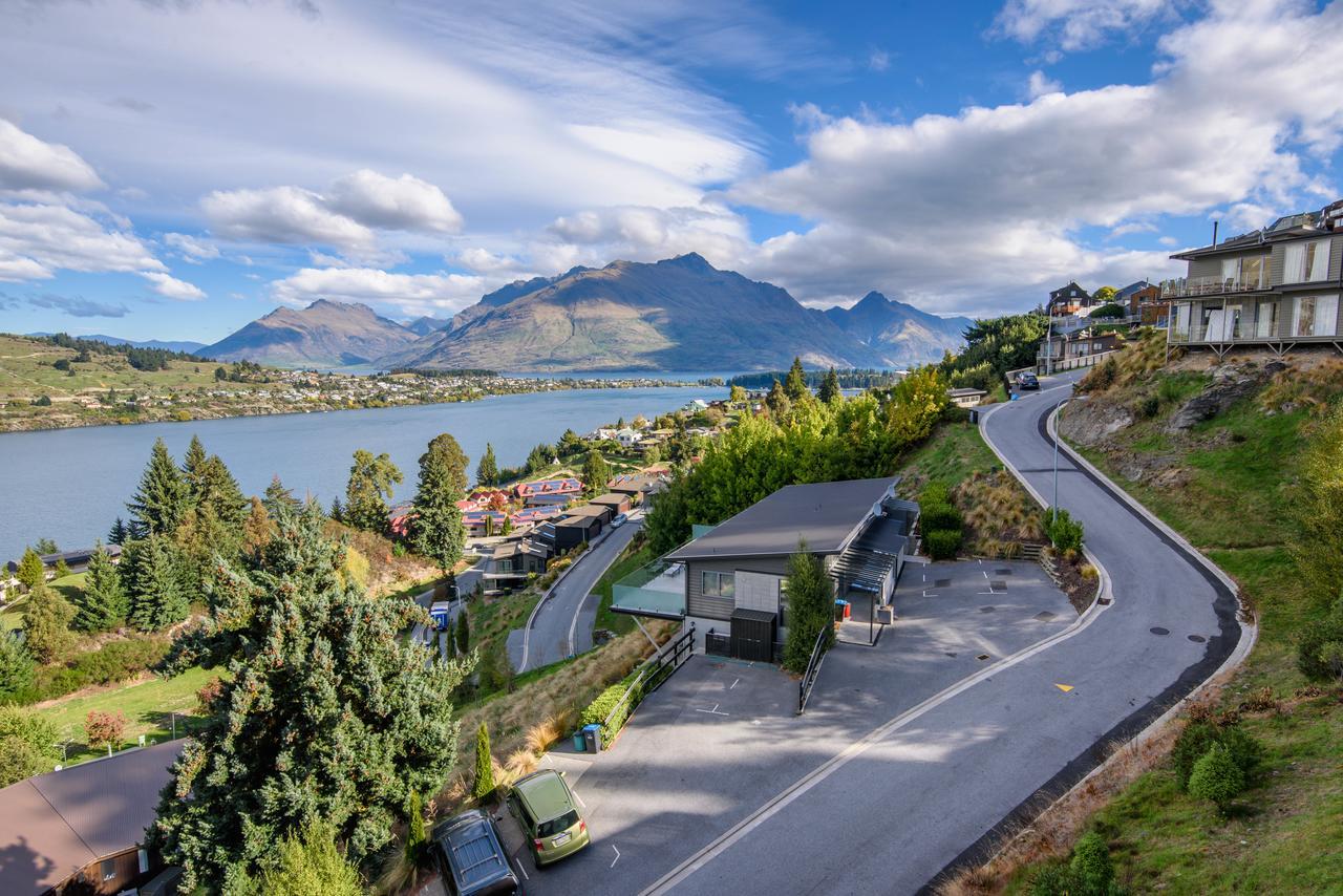 Contemporary Hilltop Abode Queenstown Exterior photo